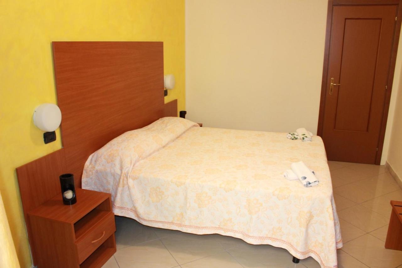 Hotel Nettuno Montecatini Terme Exterior photo